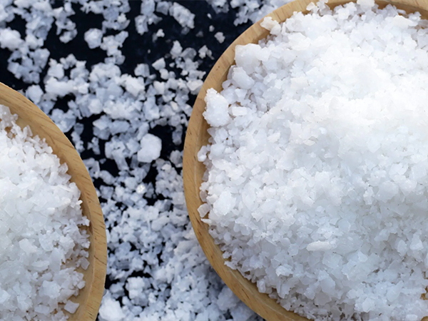The Role of Caustic Soda in the Pulp and Paper Industry