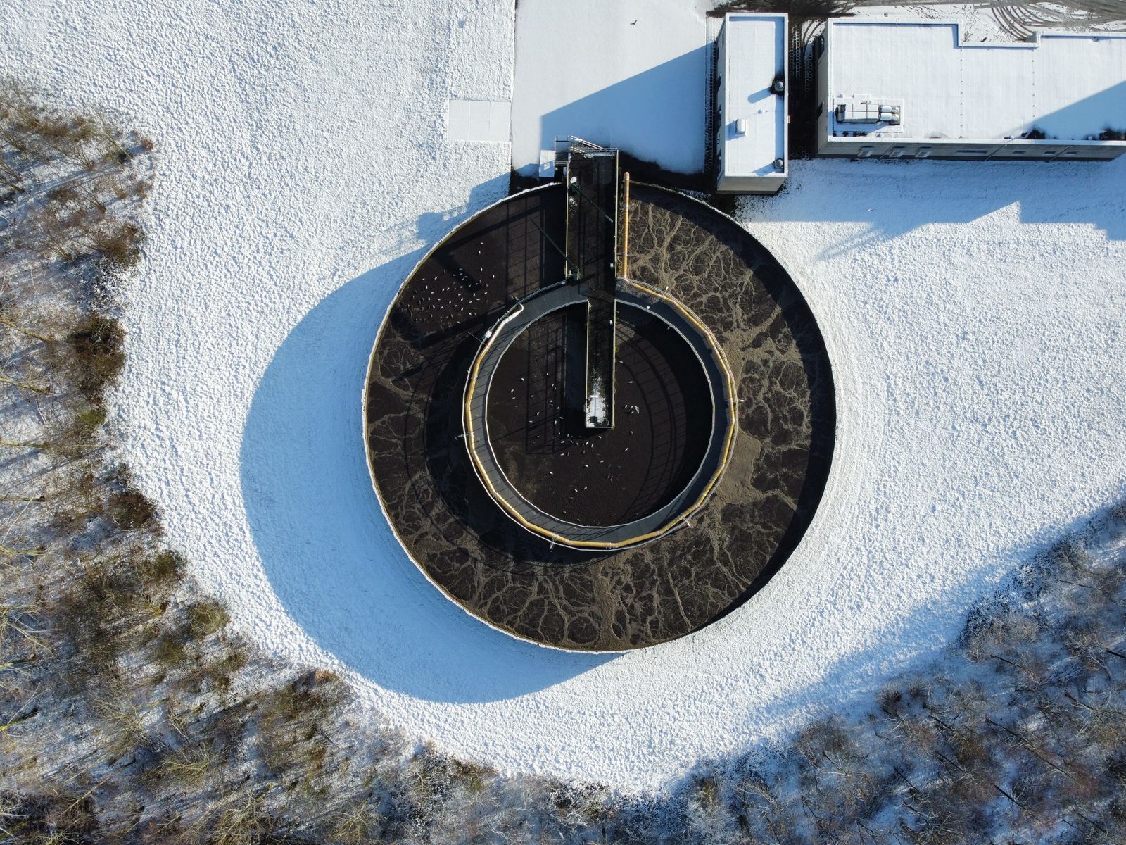 Aerial view of a wastewater treatment clarifier tank